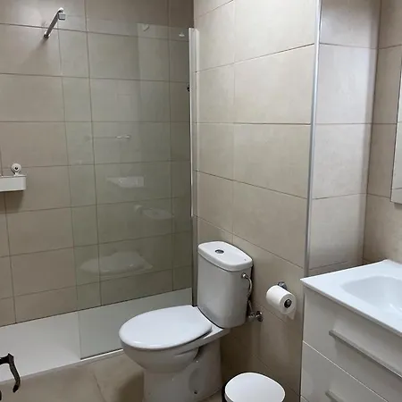 Appartement 1 Bed 8a1, Victoria Court 1, Cristianos, Tenerife Arona (Tenerife)