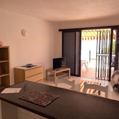 1 Bed 8a1, Victoria Court 1, Cristianos, Tenerife * Arona (Tenerife)
